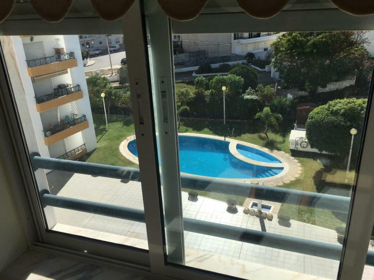 Quiet Apartment Overlooking The Swimming Pool Armação de Pêra 외부 사진